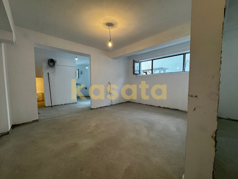 Apartament 2 camere cu curte 80 mp  intimitate si confort in oras, oportunitate
