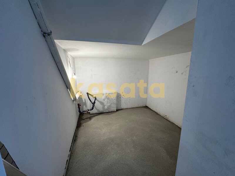 Apartament 2 camere cu curte 80 mp  intimitate si confort in oras, oportunitate