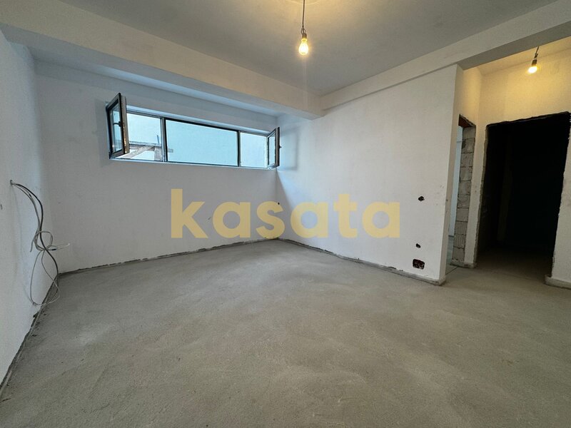 Apartament 2 camere cu curte 80 mp  intimitate si confort in oras, oportunitate